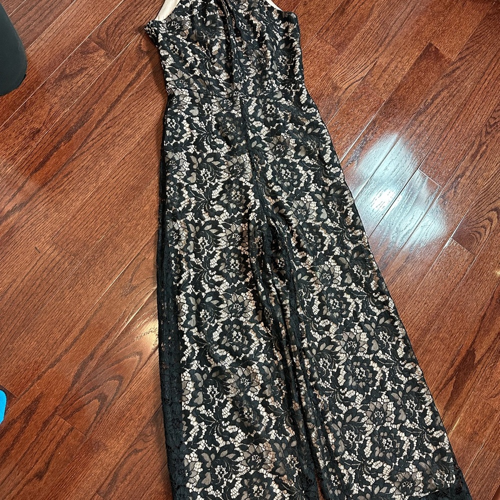 Julia Jordan Elegant Black Lace Jumpsuit - Picture 4 of 16
